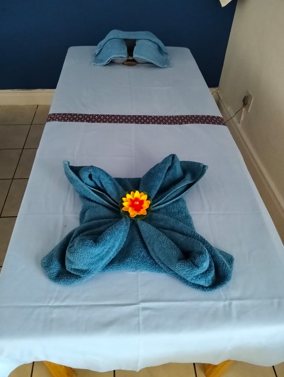 thai massage bed