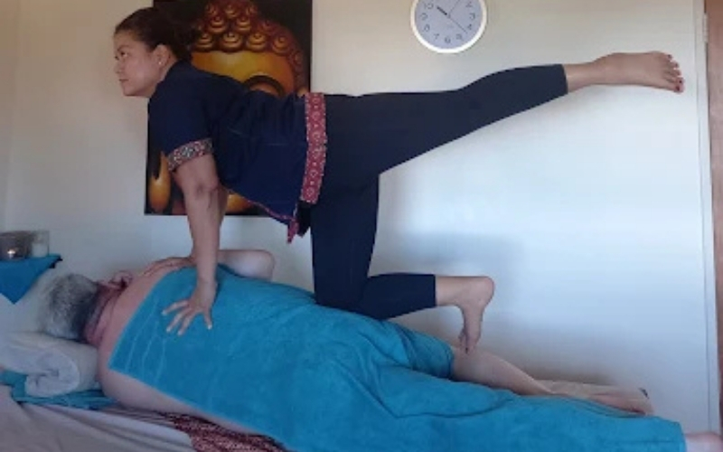 thai massage